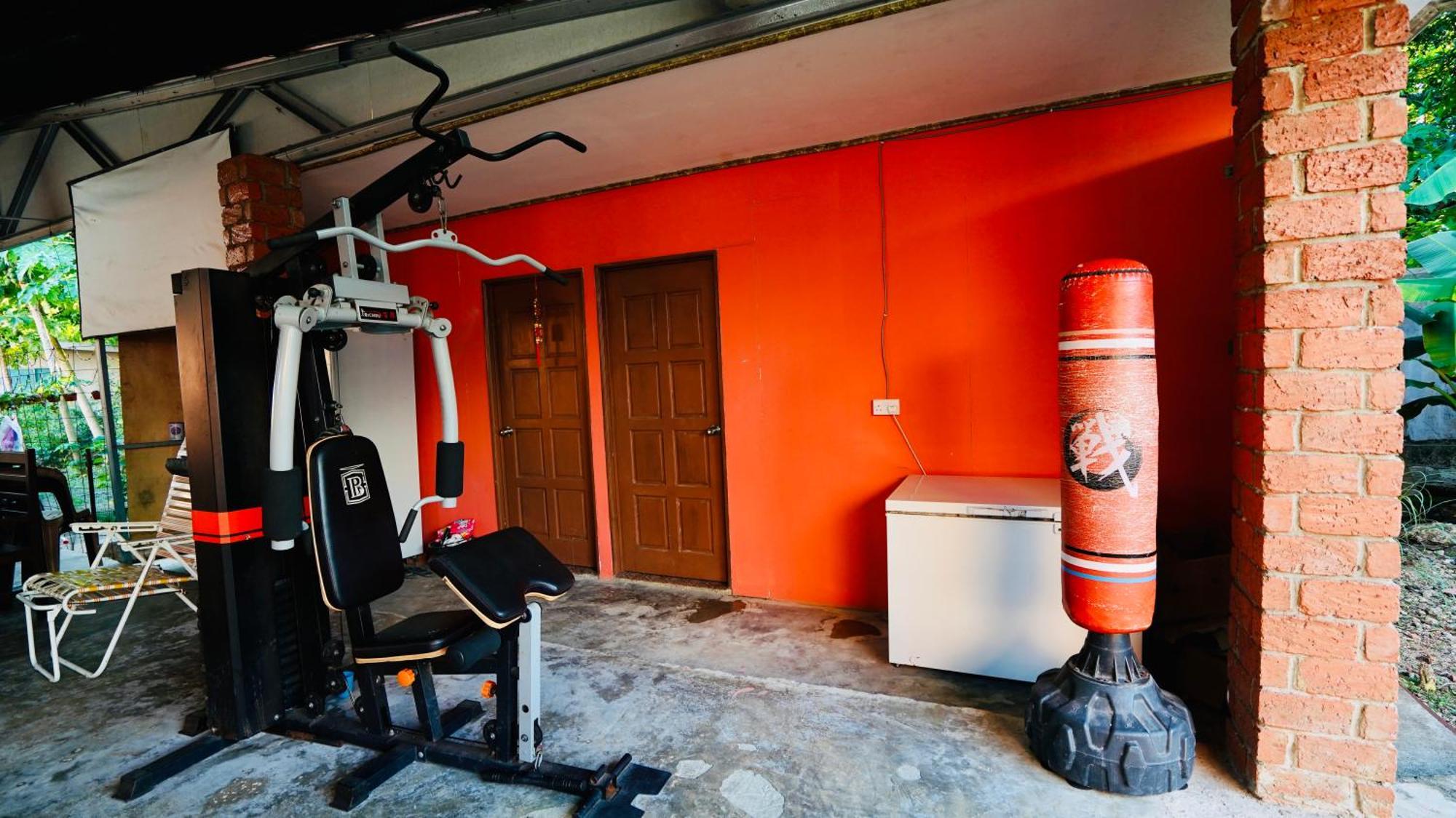 Huaqiao Home 侨之家免费供早餐free Breakfast Served Semporna Dış mekan fotoğraf